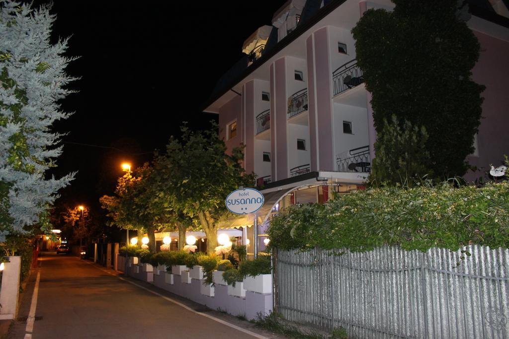 Hotel Susanna Rimini Ngoại thất bức ảnh
