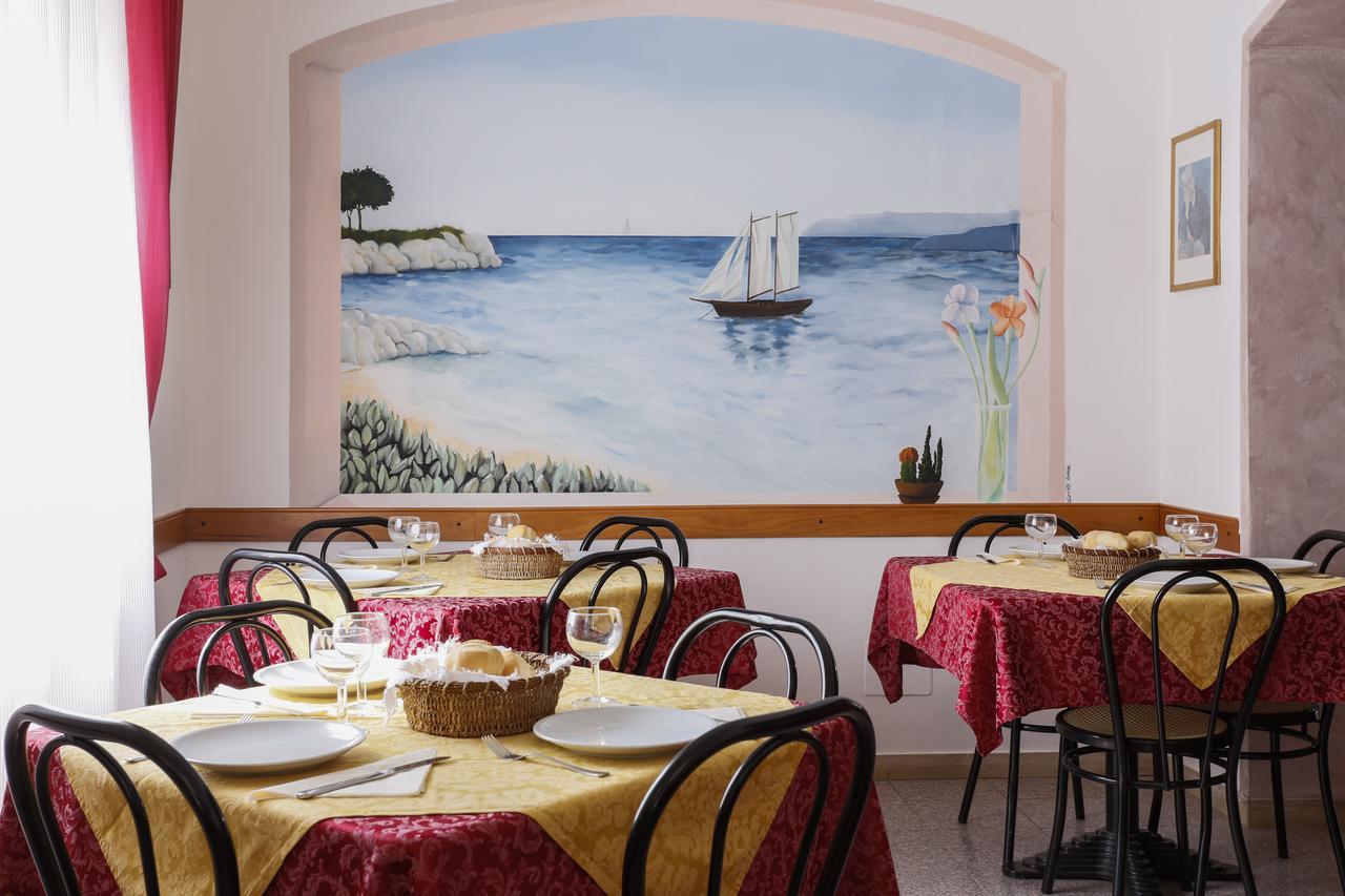 Hotel Susanna Rimini Ngoại thất bức ảnh